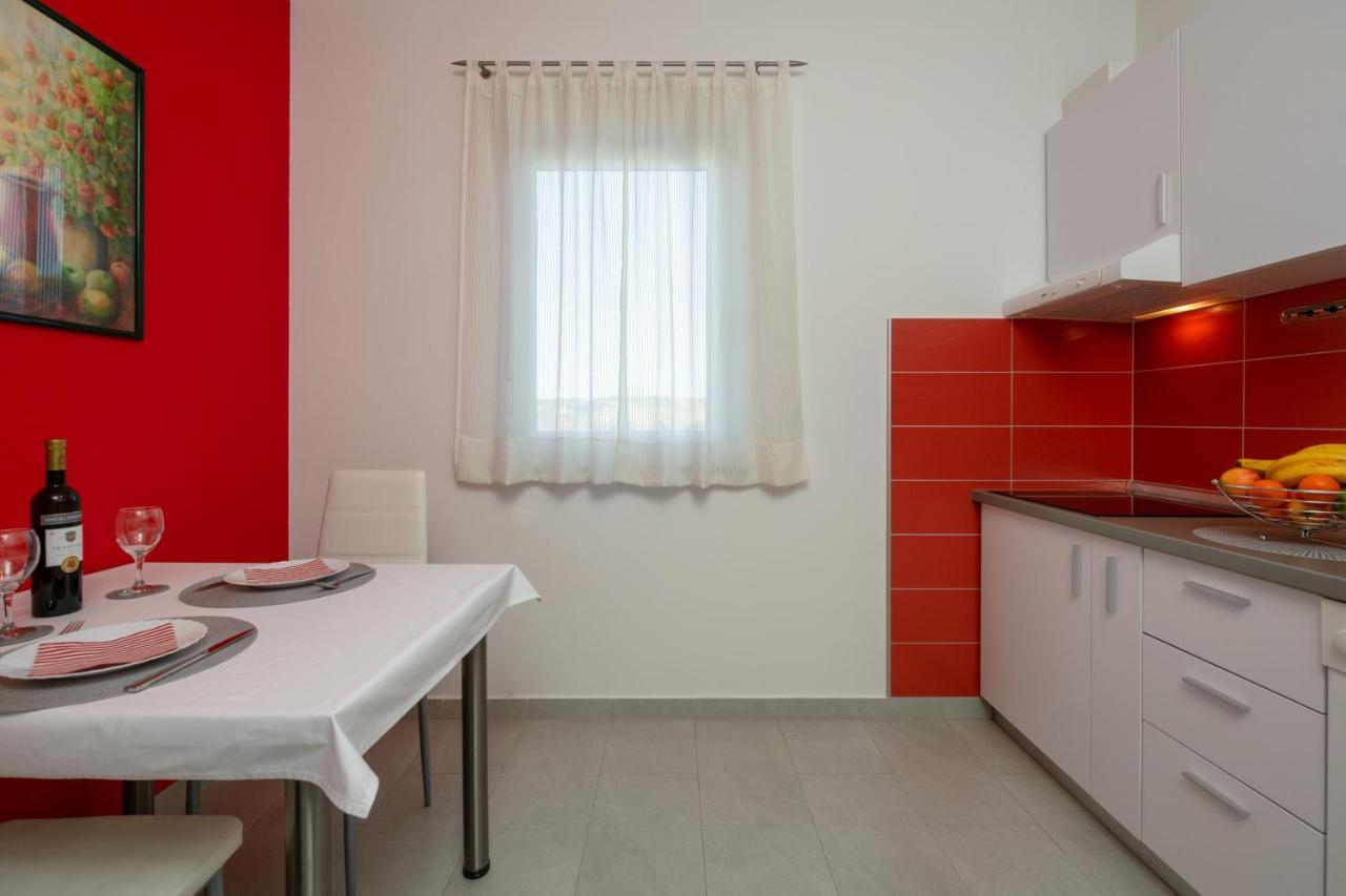 Apartments Greta & Ivona Pola Esterno foto