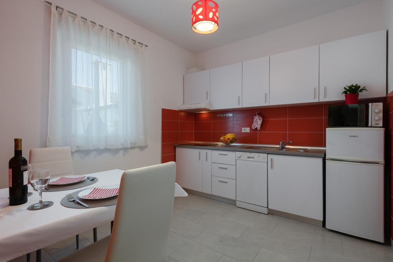 Apartments Greta & Ivona Pola Esterno foto